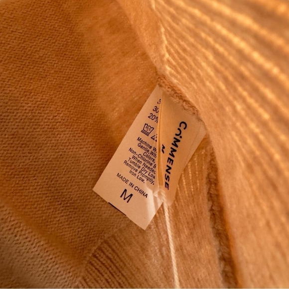 Commense Feel Good Cream Crew Neck Sweater Size Medium New With Tags NWT - Picture 2 of 6